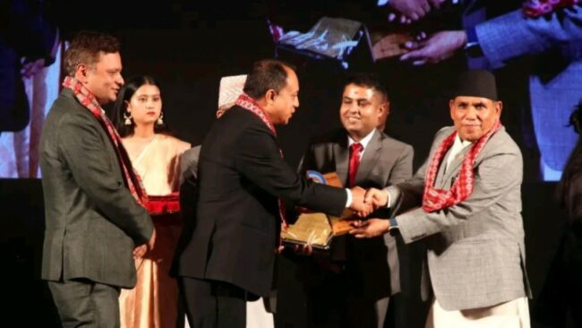 गुणस्तरीय शिक्षामा अब्बल ‘सेन्ट लरेन्स कलेज’ लाई ‘प्रेस्टिजियस प्लस टु अवार्ड’ प्रदान 