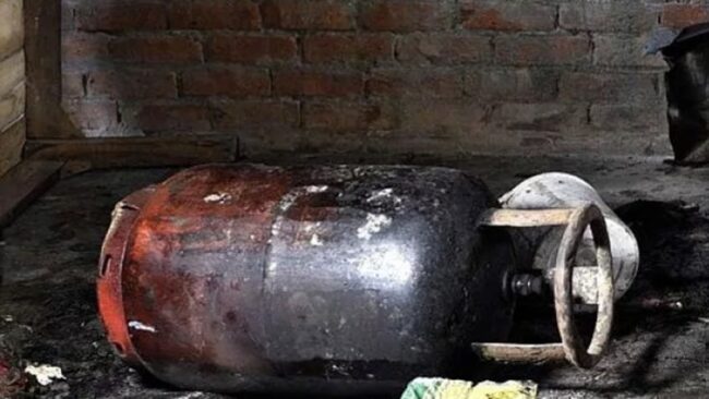 शान्दार मःमः पसलमा ग्यास लिक भएर आगलागी, १४ जना घाइते